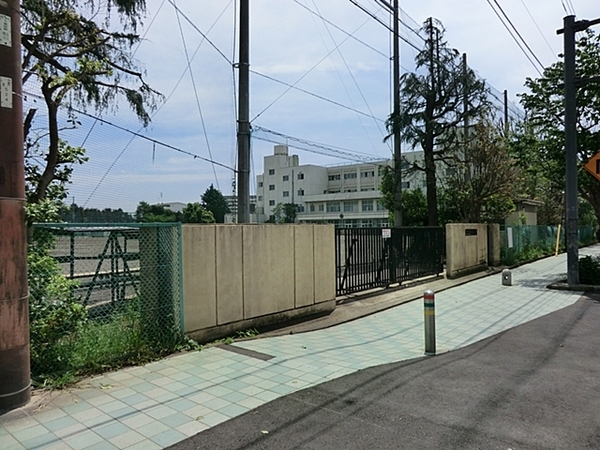 大和市柳橋３丁目の中古一戸建て(大和市立引地台中学校)