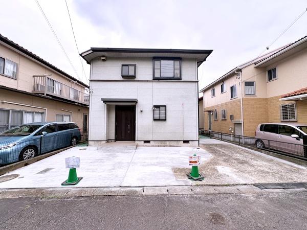 大和市中古戸建南面バルコニー納戸カースペース