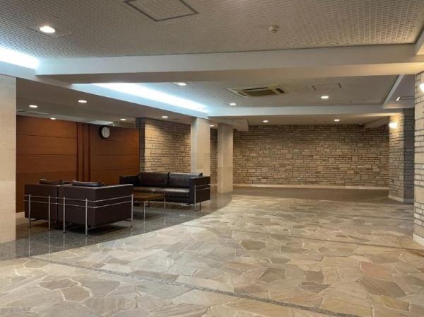 ファミールガーデン横浜屏風浦【庭付駅歩5分】