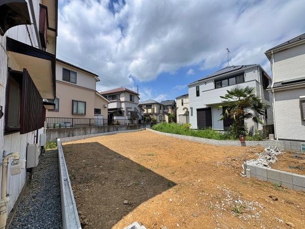 【3号棟】保土ケ谷区新築戸建パントリー2台駐車可