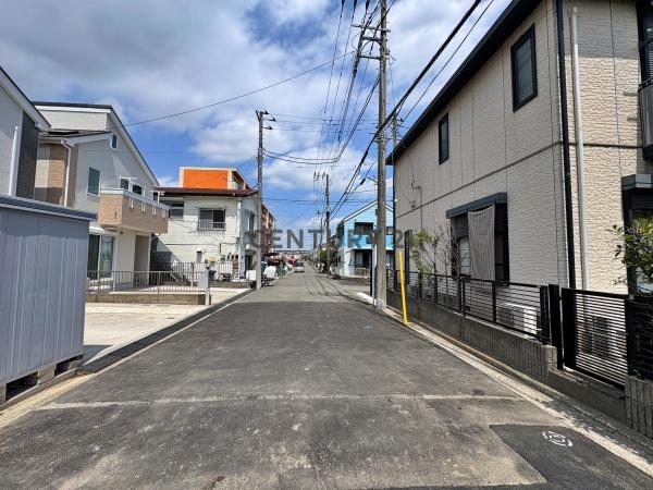 【3号棟】保土ケ谷区新築戸建パントリー2台駐車可