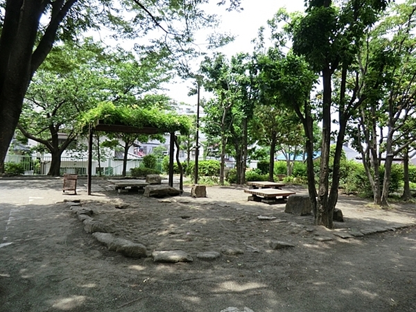 横浜市鶴見区駒岡１丁目の中古一戸建て(駒岡内町第二公園)