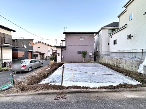 泉区新築戸建小・中学校歩10分圏内角地