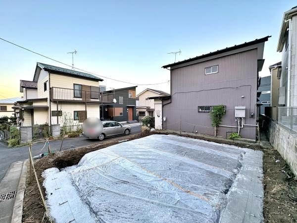 泉区新築戸建小・中学校歩10分圏内角地