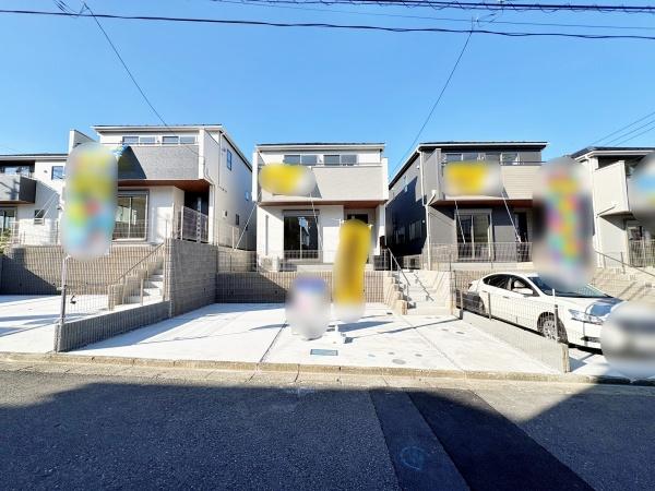【4号棟】川崎市新築戸建18帖リビング全居室収納