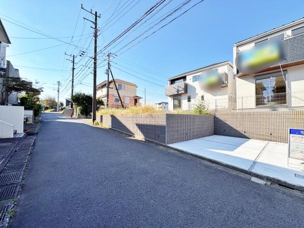 【4号棟】川崎市新築戸建18帖リビング全居室収納