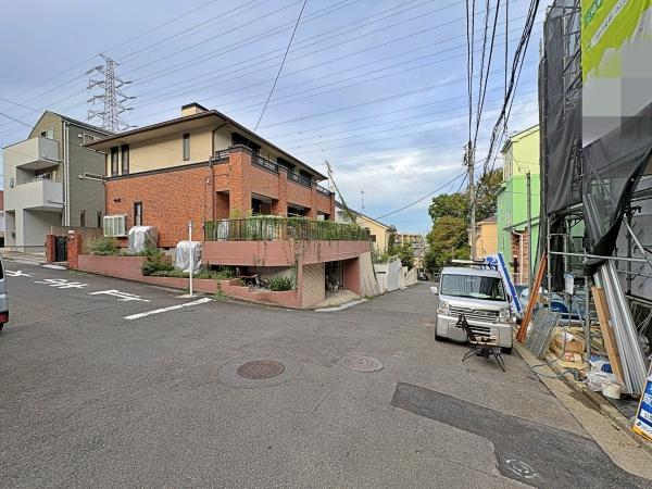 【3号棟】戸塚区新築戸建リビング18帖SIC吹抜