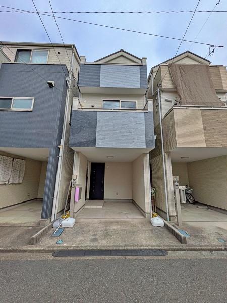 金沢区中古戸建ビルトイン車庫駅歩2分リフォーム