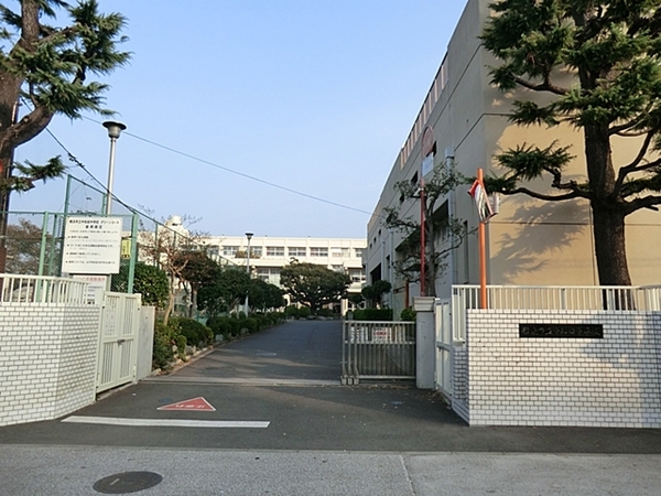 【1号棟】泉区新築戸建駅歩9分カースペース(横浜市立中和田中学校)
