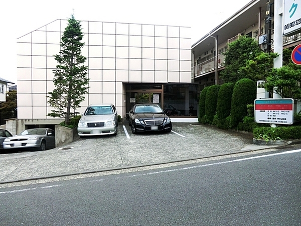 青葉区新築戸建2台駐車可LDK20帖以上WIC(緑十字クリニック)