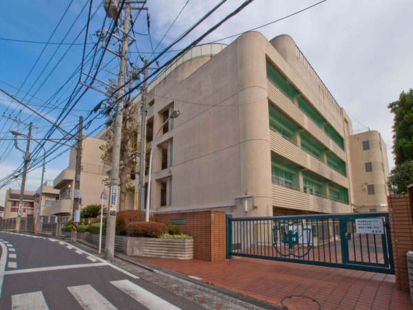 中区新築戸建ビルトイン車庫南面バルコニー(横浜市立平楽中学校)