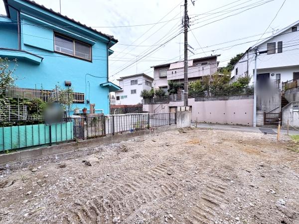 中区新築戸建ビルトイン車庫南面バルコニー