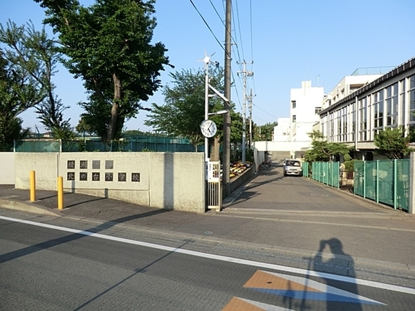 【1号棟】綾瀬市新築戸建ビルトイン車庫LDK18帖以上(綾瀬市立北の台小学校)