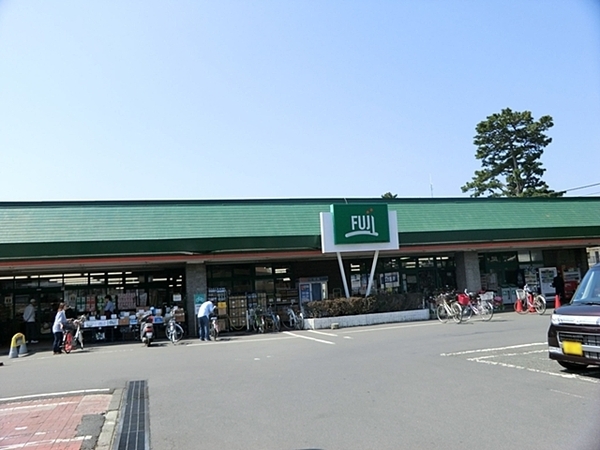 【4号棟】茅ヶ崎市新築戸建パントリー(FUJI鶴嶺店)