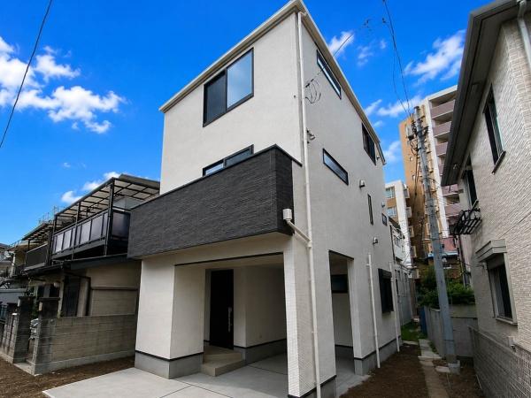 鶴見区新築戸建南向き日当たり◎ビルトインガレージ