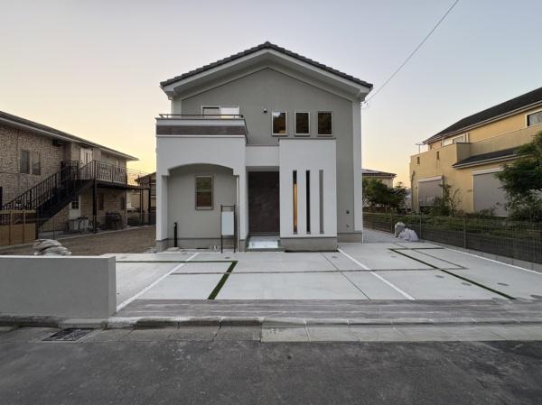 栄区新築戸建2台駐車可LDK18帖以上パントリー