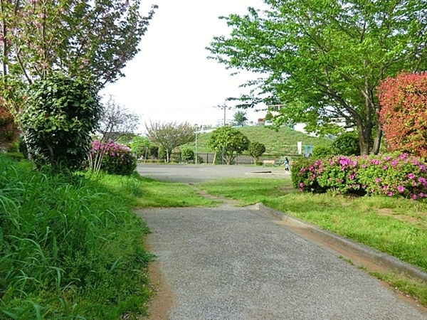 【1号棟】町田市新築戸建パントリーWIC　駐車3台(金井戸場谷戸公園)