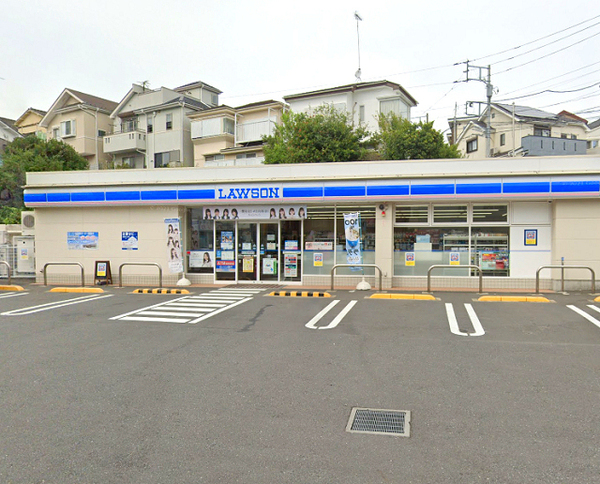 南区新築戸建駅徒歩9分LDK19帖南向き全室2面採光(ローソン横浜永田北一丁目店)