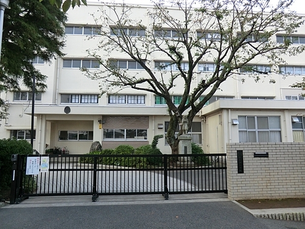 【2号棟】泉区新築戸建パントリーWIC南向きテラス(横浜市立中和田小学校)