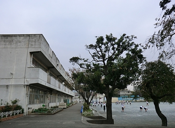 横浜市瀬谷区二ツ橋町の中古一戸建て(横浜市立二つ橋小学校)