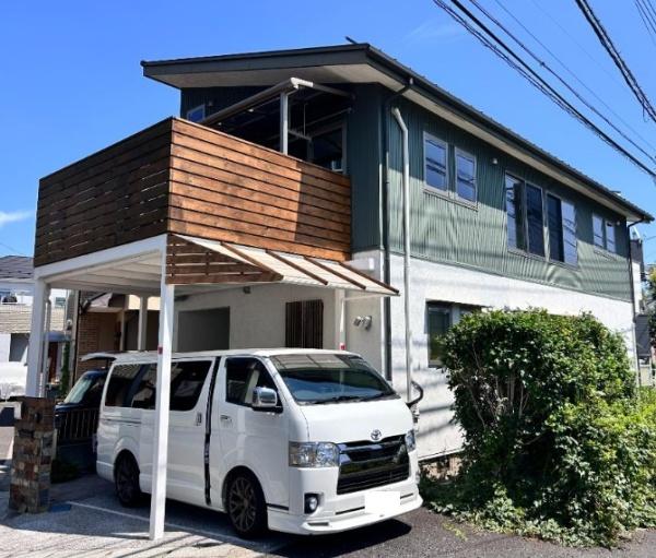 瀬谷区中古戸建駅歩7分南向き三方角地駐車2台吹抜