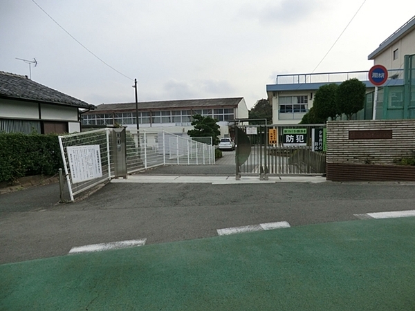 横浜市旭区南本宿町の土地(横浜市立南本宿小学校)