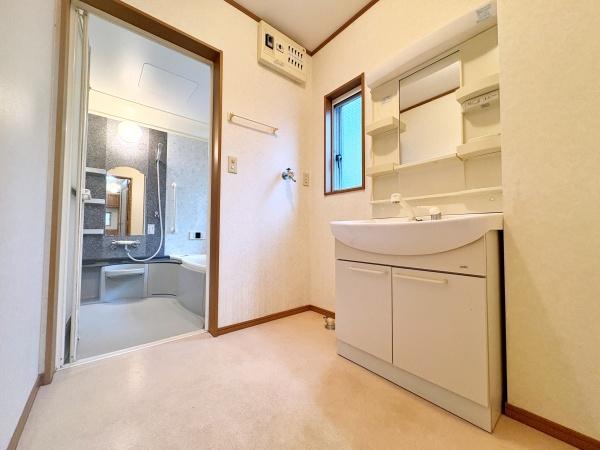 横浜市磯子区岡村６丁目の中古一戸建て