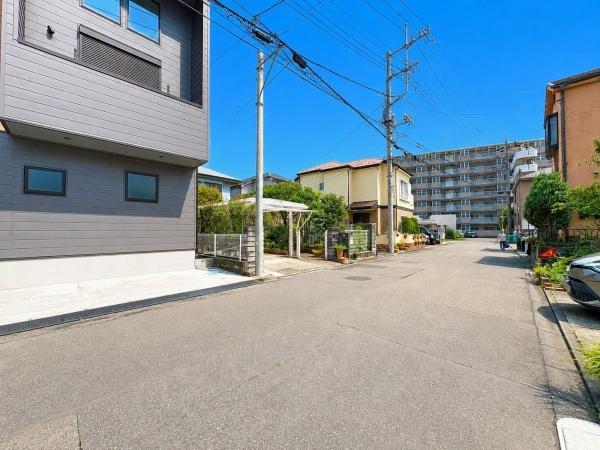 綾瀬市新築戸建納戸ロフト前面道路6ｍ以上