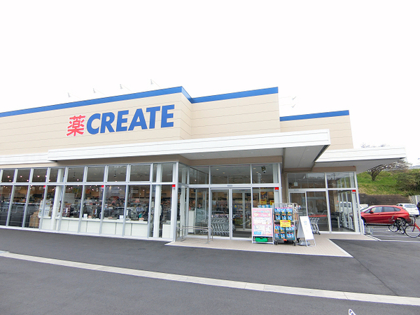 【2号棟】栄区新築戸建3台駐車可LDK18帖以上(クリエイト栄上郷町店)