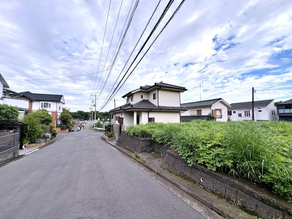 泉区売地建築条件無し駅歩10分整形地