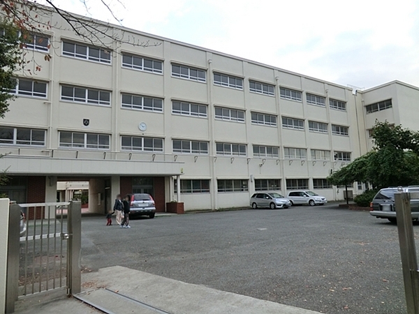 【B号棟】港南区新築戸建2台駐車可LDK20帖以上(横浜市立港南台第一中学校)