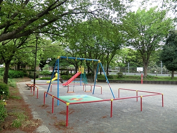 【1号棟】泉区新築戸建3台駐車可LDK22帖以上(内林第二公園)