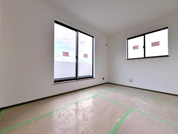 【A号棟】泉区新築戸建駐車2台全居室収納LDK18帖
