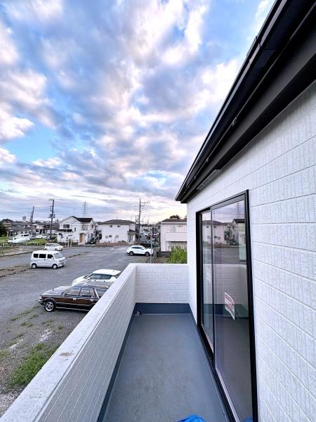 【A号棟】泉区新築戸建駐車2台全居室収納LDK18帖