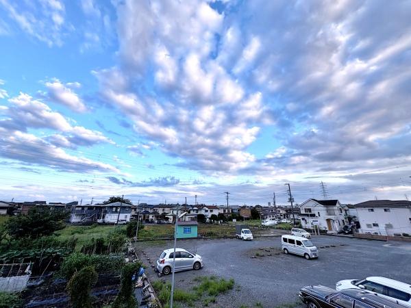 【A号棟】泉区新築戸建駐車2台全居室収納LDK18帖