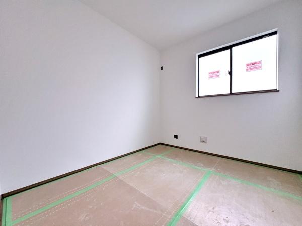 【A号棟】泉区新築戸建駐車2台全居室収納LDK18帖