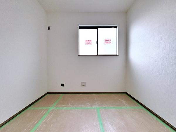 【A号棟】泉区新築戸建駐車2台全居室収納LDK18帖