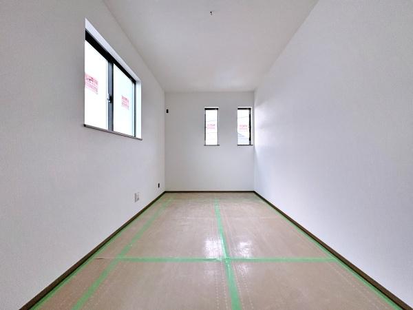 【A号棟】泉区新築戸建駐車2台全居室収納LDK18帖