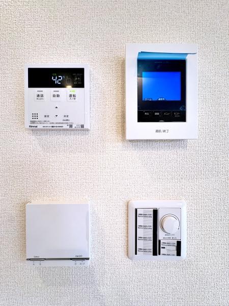 都筑区新築戸建カースペース2台長期優良住宅床暖房