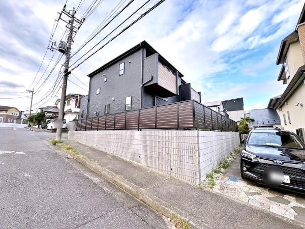 都筑区新築戸建カースペース2台長期優良住宅床暖房