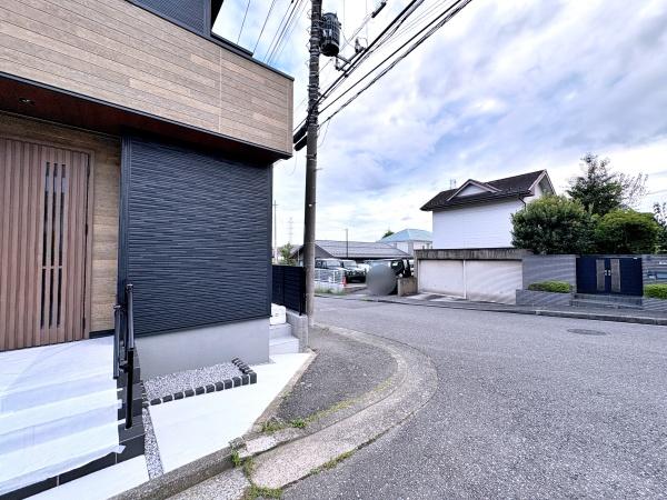 都筑区新築戸建カースペース2台長期優良住宅床暖房