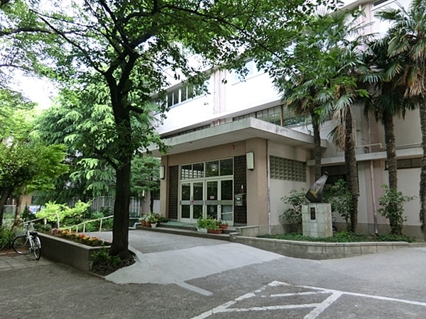 川崎市麻生区高石２丁目の中古一戸建て(川崎市立西生田中学校)