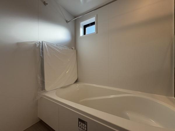 【1号棟】保土ケ谷区新築戸建納戸×2LDK18帖以上