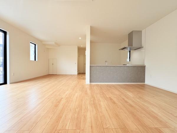 【1号棟】戸塚区新築戸建LDK24帖以上カースペース3台