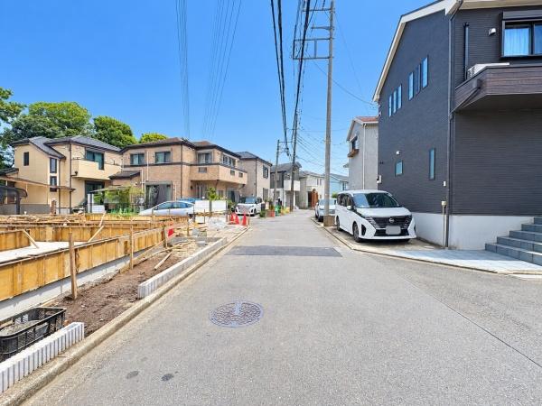 【2号棟】相模原市南区新築戸建　小屋裏収納　大型パントリー