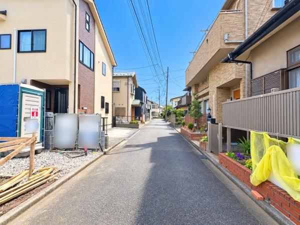 【2号棟】相模原市南区新築戸建　小屋裏収納　大型パントリー