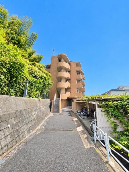 ニックアーバンハイム保土ヶ谷【三方角部屋リノベ】