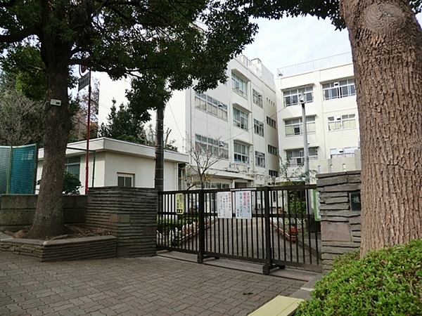 横浜市旭区四季美台の土地(横浜市立二俣川小学校)