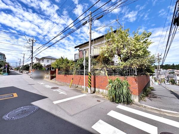 旭区売地建築条件無し整形地南東角地都市ガス