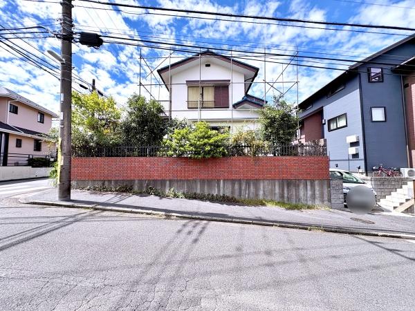 旭区売地建築条件無し整形地南東角地都市ガス
